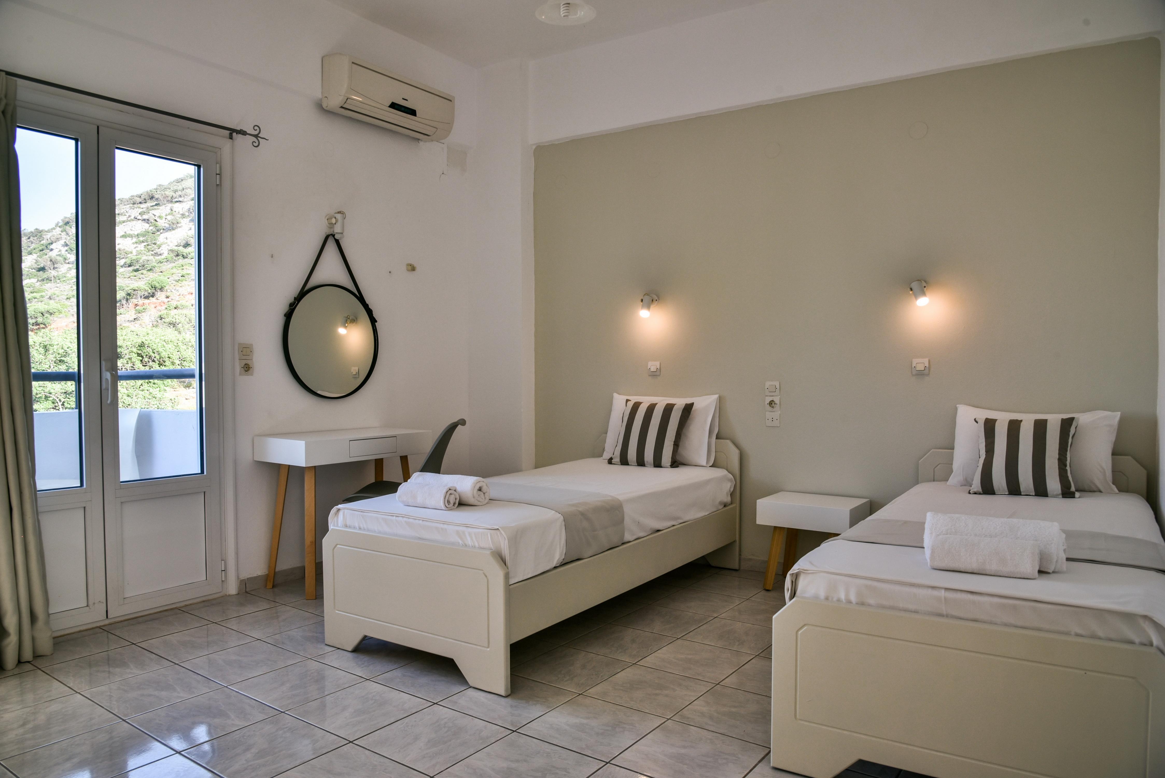 Iraklis Apartments Сталида Экстерьер фото